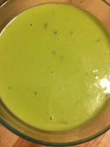 Paleo and Whole 30 asparagus soup